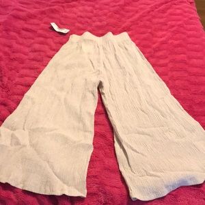 Women’s Tan Linen Flare Capri Pants INARI